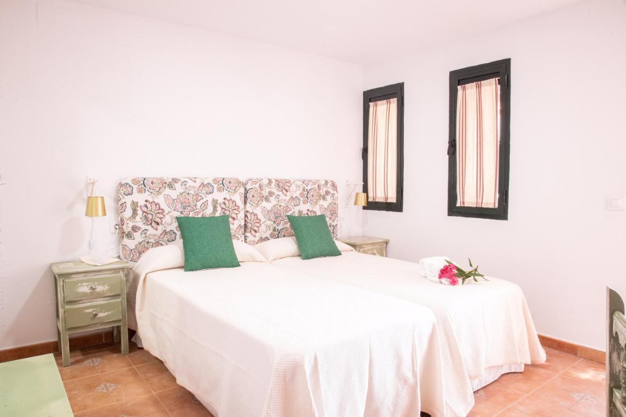 Hotel Marhava Conil De La Frontera Esterno foto